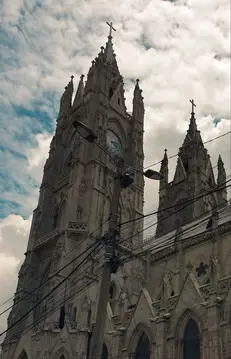 Basílica del Voto Nacional, Quito